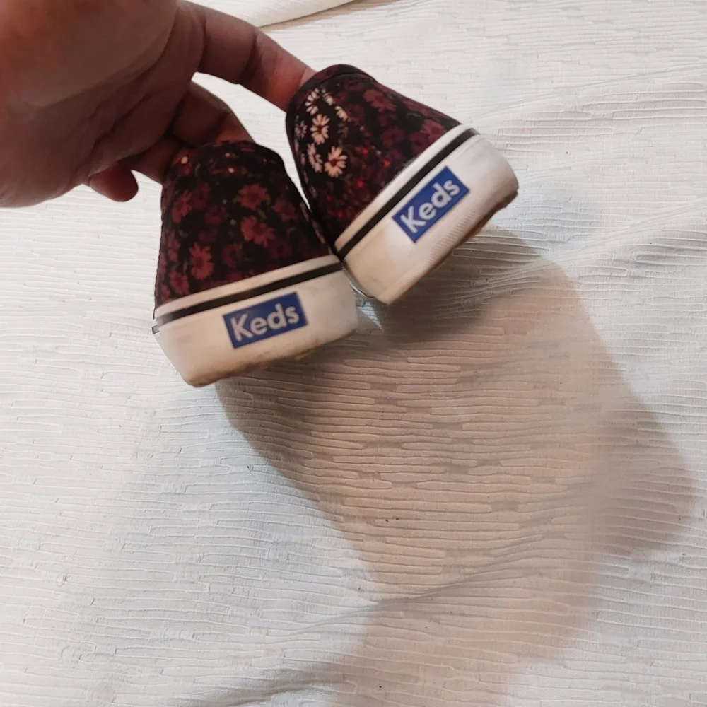 Keds Slip-On Floral Sneakers - Burgundy & Black Size 9